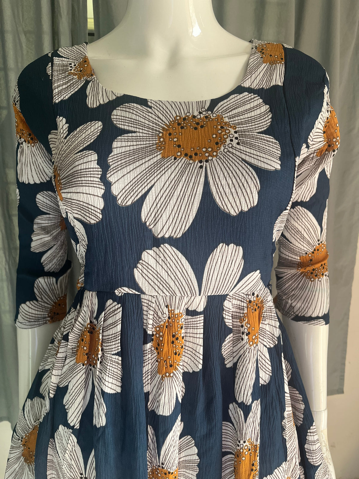 Delta crush dark blue flower