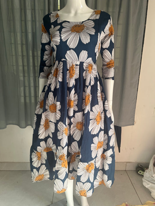 Delta crush dark blue flower